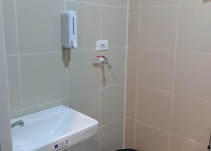 One Bedroom Unit In Fame Residences *